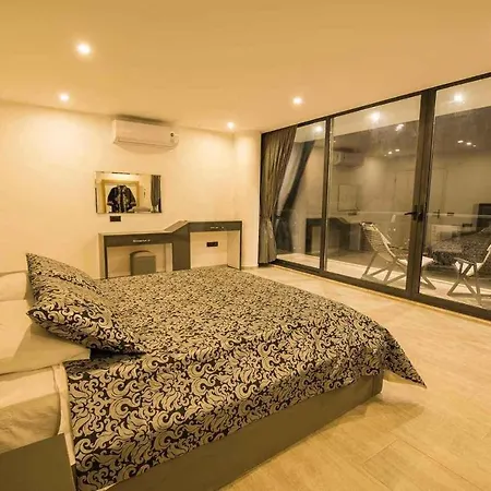 Villa Lux