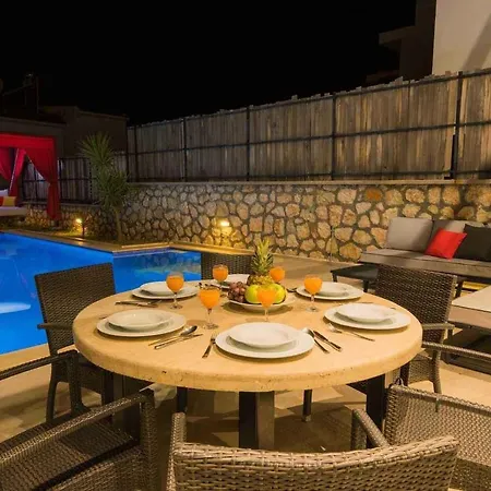 Lux Villa *